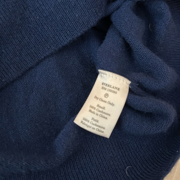 Everlane The Cashmere Crew Sweater (SW2) - Picture 5 of 5